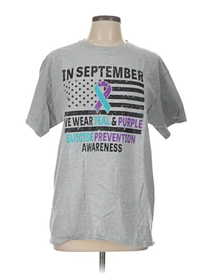 Pre-owned Gildan Short Sleeve T-shirt In Silver