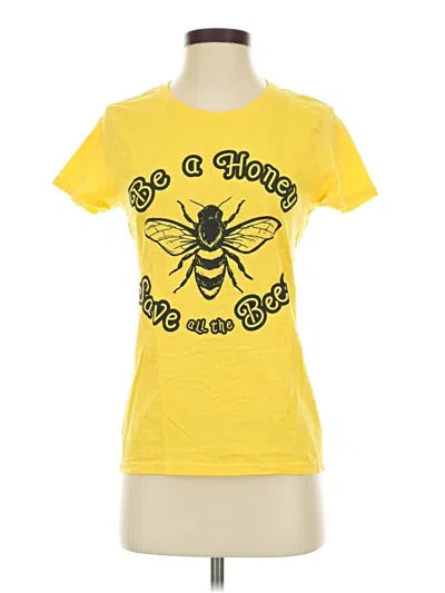 Pre-owned Gildan Short Sleeve T-shirt In Yellow