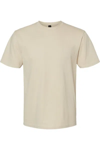 Gildan Softstyle Midweight T-shirt In Beige