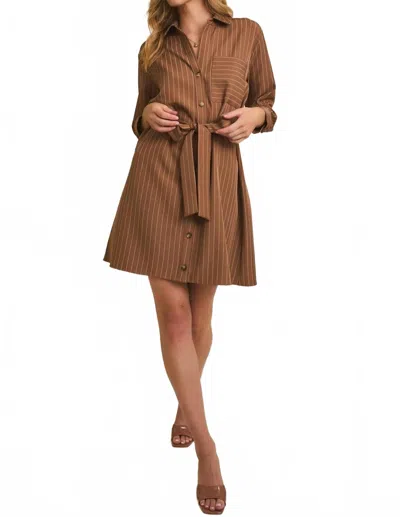Gilli Ainsley Striped Button Dress In Brown/white