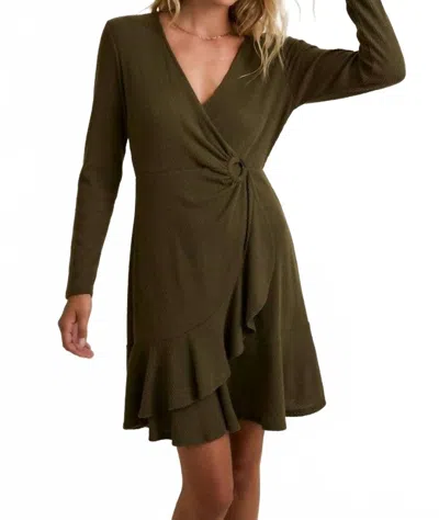 Gilli Aliana Dress In Olive In Brown