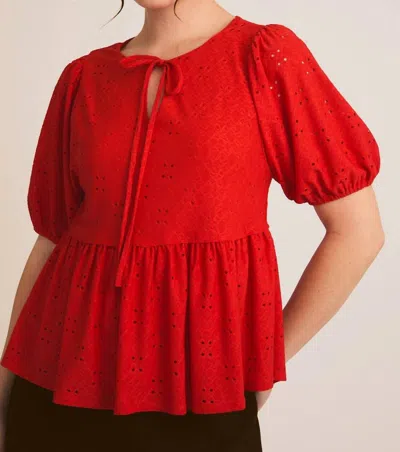 Gilli Ava Front Tie Baby Doll Top In Red Eyelet