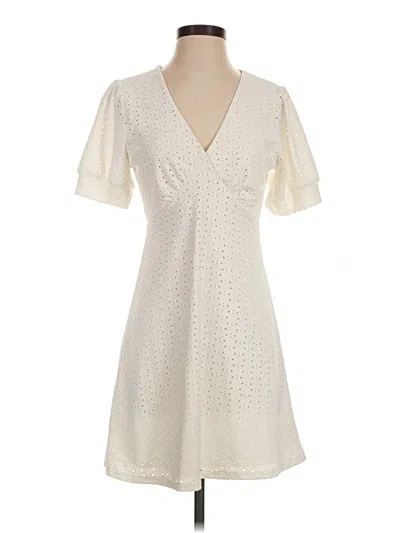Pre-owned Gilli Casual Dress In Ivory