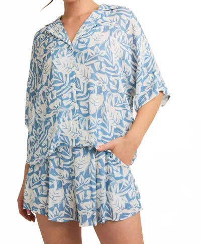 Gilli Coastal Cool Button Down Short Set In Blue