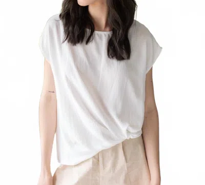 Gilli Crisp Knot Short Sleeve Blouse In White