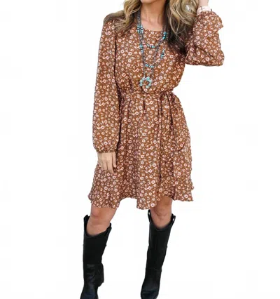 Gilli Darla Dress In Mocha In Brown