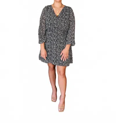 Gilli Lilian Dress In Black And White