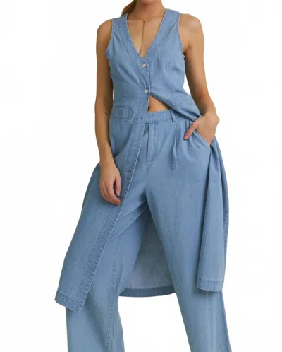Gilli Long Denim Vest Dress In Blue