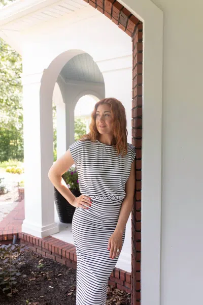 Gilli Monochrome Magic Stripe Skirt And Top Set In Black/ White In Multi