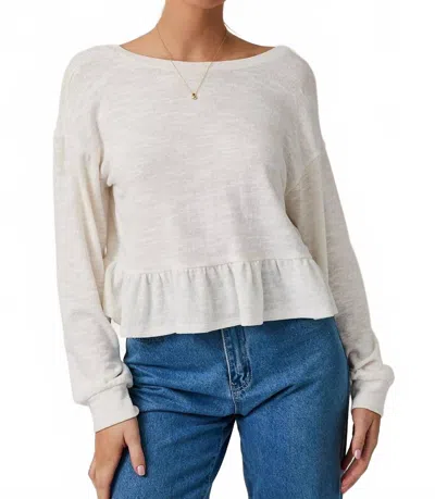 Gilli Peplum Hem Scoop Neck Top In Off White
