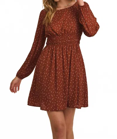 Gilli Sammy Round Neck Long Sleeve Mini Dress In Rust-ivory Abstract In Brown