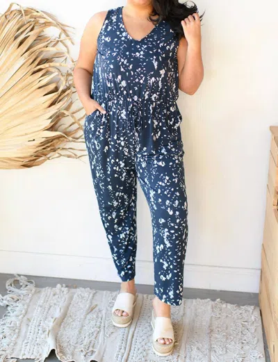Gilli Sleeveless Jumpsuit In Navy/mint In Multi