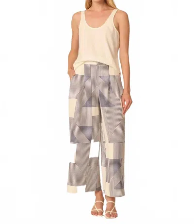 Gilner Farrar Ashton Top In Solid Cream In Neutral
