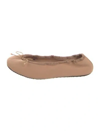 Pre-owned Gimaguas Leather Ballet Flats In Neutral
