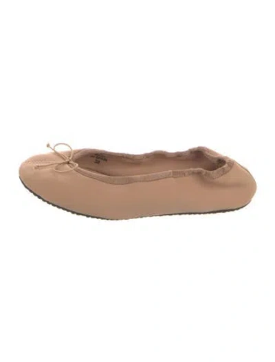Pre-owned Gimaguas Leather Ballet Flats In Neutral