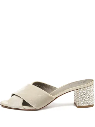 Pre-owned Gina 1144856 Grey In Neutral