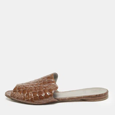 Pre-owned Gina Brown Croc Embossed Patent Leather Slide Sandals Size 41
