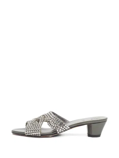 Pre-owned Gina Crystal-embellished Leather Slide Sandals In Silver