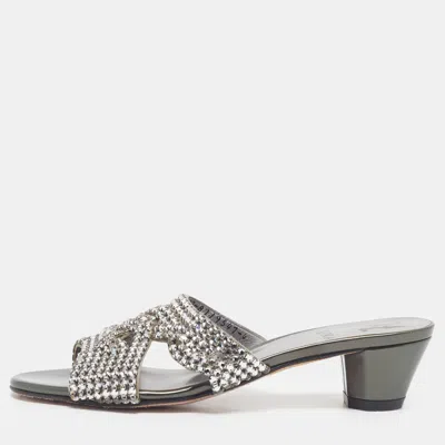 Pre-owned Gina Size 37 Silver Leather Crystal Embellished Slide Sandals