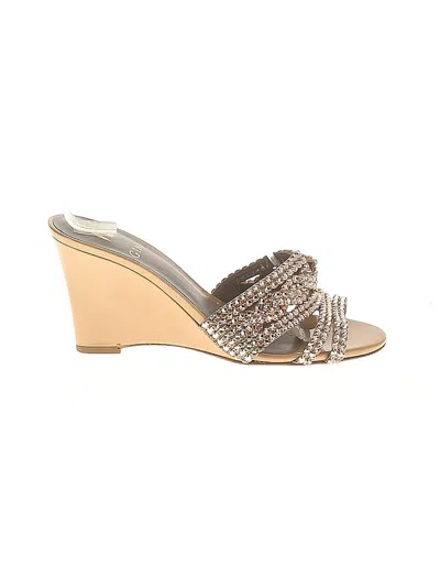 Pre-owned Gina Wedges In Gold