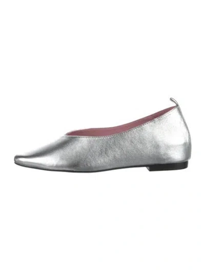 Pre-owned Gini & Albert Leather Ballet Flats W/ Tags In Metallic/silver