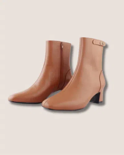Gini & Albert Women's Wyn Boots In Cashew In Brown