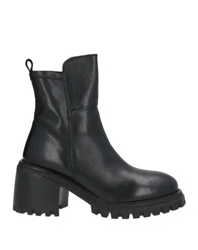 Gio+ Woman Ankle Boots Black Size 9 Leather