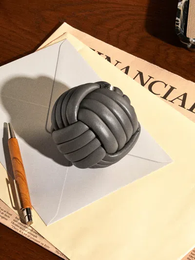 Giobagnara Nodo Leather Paperweight