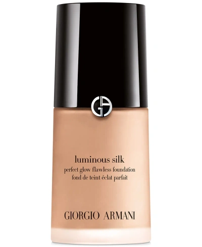 Giorgio Armani Armani Beauty Luminous Silk Natural Glow Foundation In . Medium With A Pink Undertone