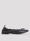 Giorgio Armani Debossed Logo Leather Ballerina Shoes In Schwarz