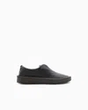 Giorgio Armani Chaussures À Enfiler En Cuir De Cerf In Black