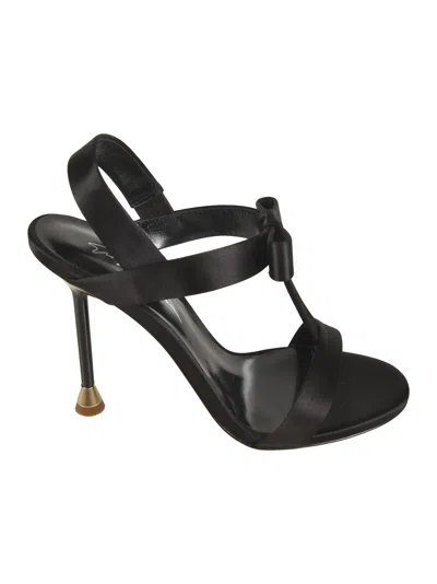 Giorgio Armani Cross-strap Bow Detail Sandals In Black