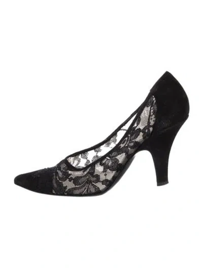 Pre-owned Giorgio Armani Lace Lace Pattern Pumps In Black