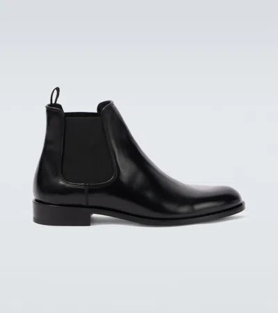 Giorgio Armani Official Store Bottines En Cuir Vieilli In Noir