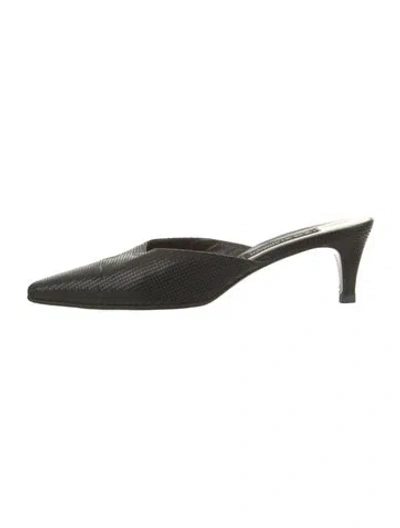Pre-owned Giorgio Armani Leather Mules In Green