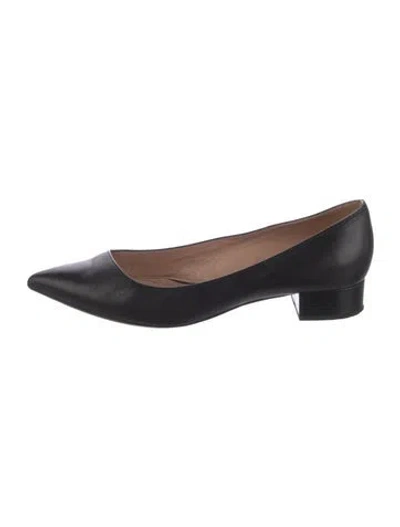 Pre-owned Giorgio Armani Leather Pumps In Black
