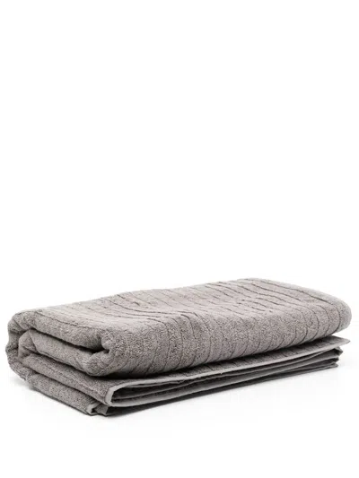 Giorgio Armani Logo Ribbed Bath Towel In Grey