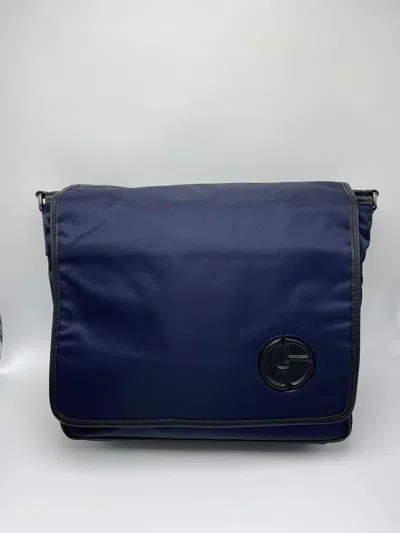 Giorgio Armani Logo Shoulder Bag In Black