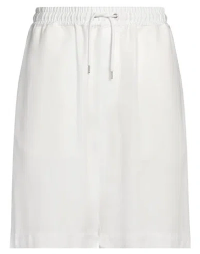 Giorgio Armani Man Shorts & Bermuda Shorts White Size 40 Lyocell