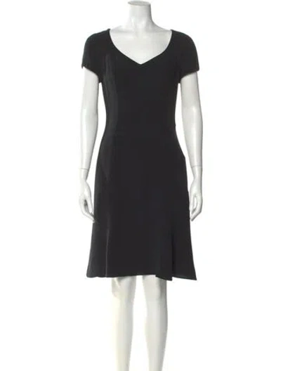 Pre-owned Giorgio Armani Silk Knee-length Dress In Black