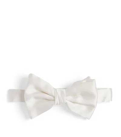 Giorgio Armani Silk Pre-tied Bowtie In White