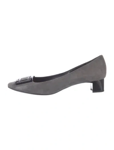Pre-owned Giorgio Armani Suede Pumps In Grey
