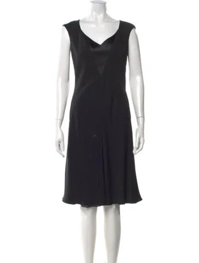 Pre-owned Giorgio Armani V-neck Knee-length Dress In Black