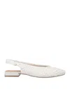 Gioseppo Ballet Flats In White