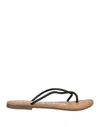 Gioseppo Toe Strap Sandals In Black