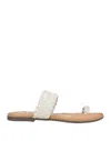 Gioseppo Toe Strap Sandals In White