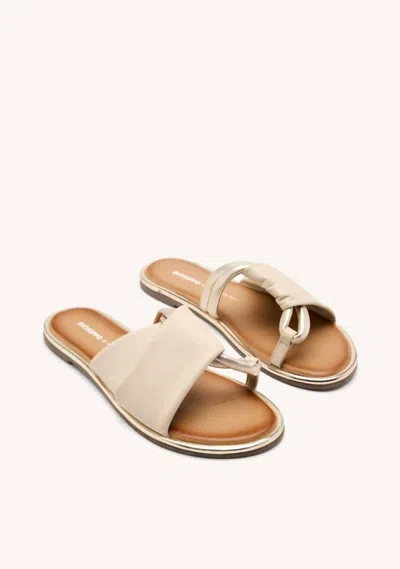 Gioseppo Women's Whately Flat Sandal In Off-white
