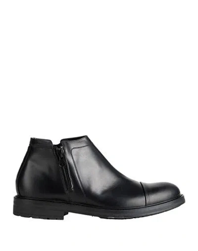Giovanni Conti Man Ankle Boots Black Size 9 Leather