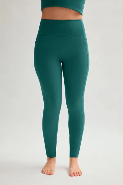 Girlfriend Collective Aspen Compressive Pocket Legging In Green