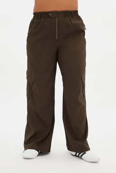 Girlfriend Collective Chestnut Supertrack Cargo Pant In Brown